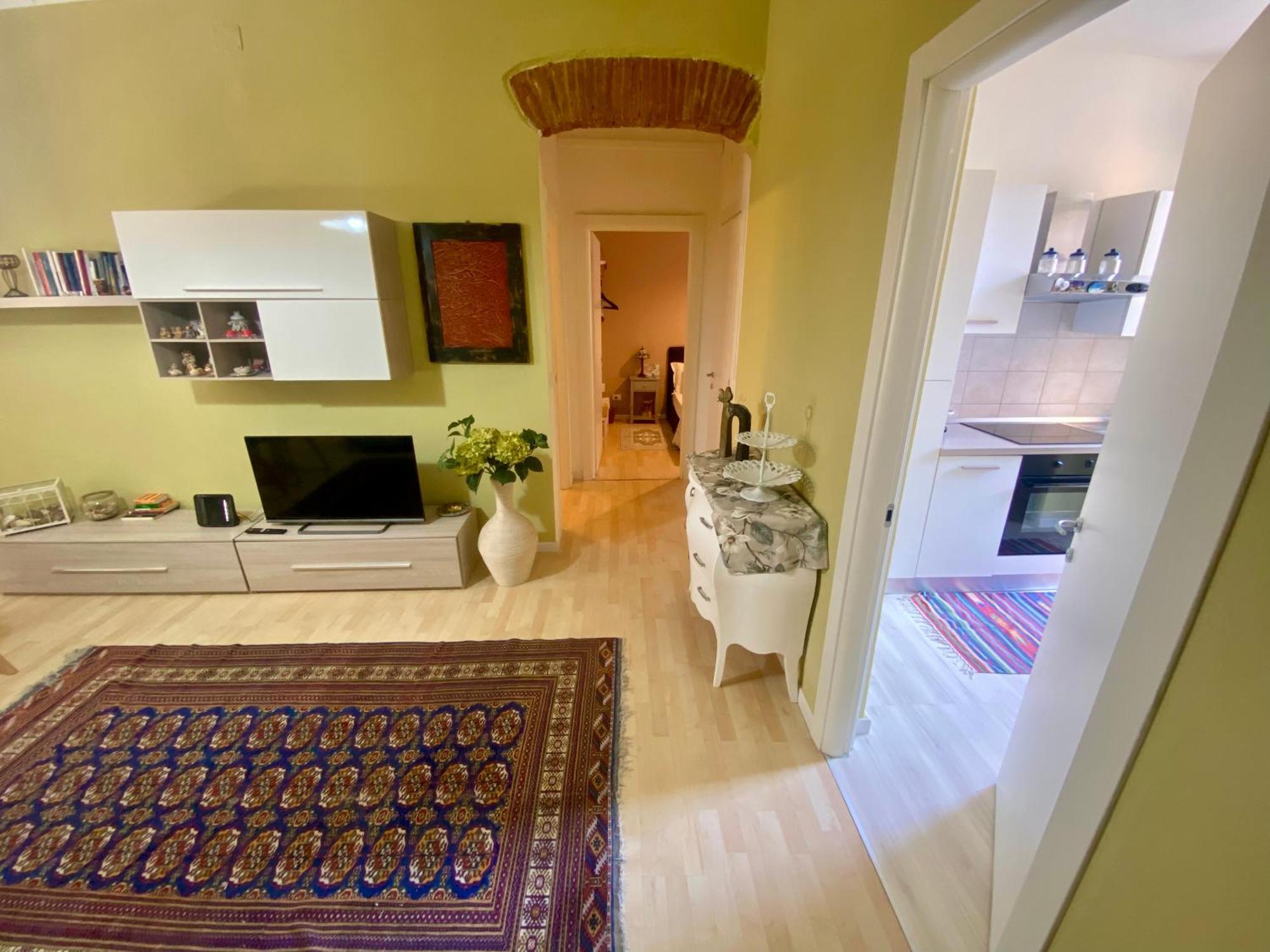 Center House 272 Apartment ลาสเปเซีย ภายนอก รูปภาพ